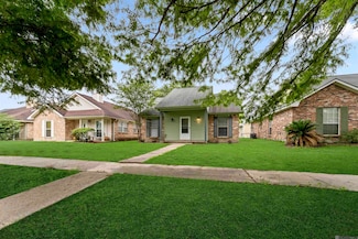 4413 Blueribbon Dr, Baton Rouge, LA 70814