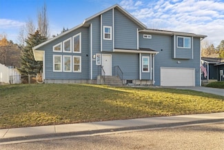 540 Pinon Dr, Billings, MT 59105