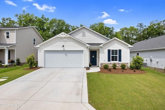 3051 Day Dream Ln, Belville, NC 28451