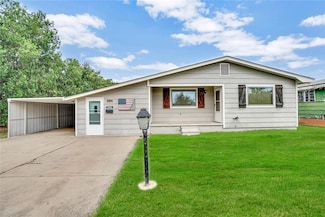409 S Park Rd, Hobart, OK 73651