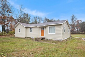 3949 24th St, Dorr, MI 49323