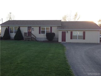 3920 Beebe Rd, Newfane, NY 14108