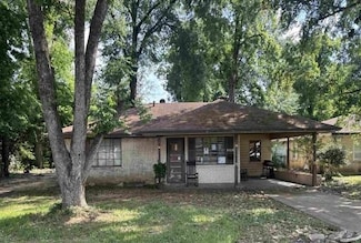 2012 Simmons St, Alexandria, LA 71301
