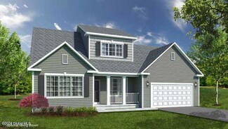 9 Delia St, Loudonville, NY 12211