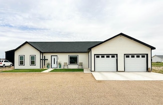 389 Private Rd 400-L, Seminole, TX 79360