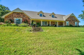 1200 Whispering Oaks Rd, Tecumseh, OK 74873