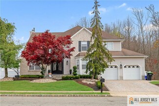 73 High Pointe Way, Matawan, NJ 07747
