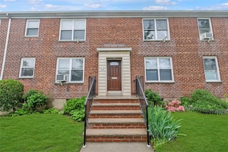 204-8 35th Ave Unit 247, Bayside, NY 11361