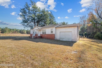 9626 N Carolina 50, Maple Hill, NC 28454