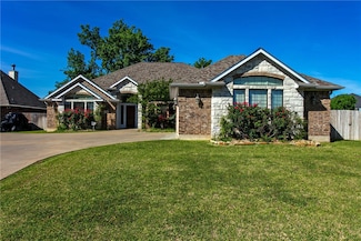 2202 W Briargate Dr, Bryan, TX 77802