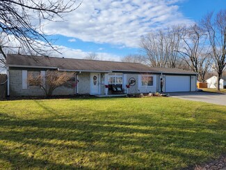 814 Willark Dr, Whiteland, IN 46184