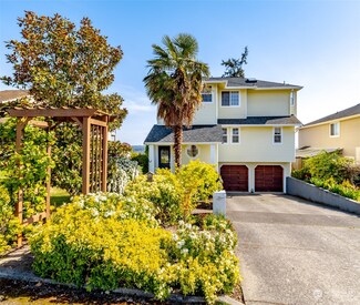 207 S 212th St, Des Moines, WA 98198