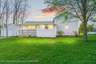 5178 Bell Oak Rd, Webberville, MI 48892