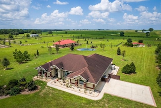 3550 SE 165th Ave, Morriston, FL 32668