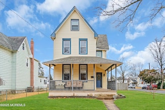 601 Spruce St, Delanco, NJ 08075