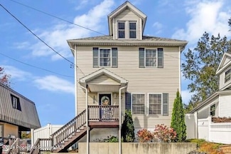 108 Gravity St, Olyphant, PA 18447