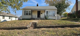 822 SE 1st St, Washington, IN 47501