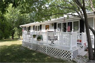 2803 SE 72nd St, Runnells, IA 50237