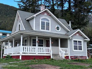 1028 Vermier St, Haines, AK 99827