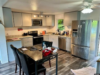 416 Garteeni Hwy, Hoonah, AK 99829