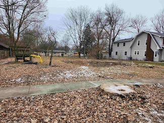 405 S Apple Rd, Osceola, IN 46561