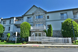 30 N de Baun Ave Unit 208, Suffern, NY 10901