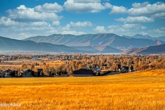 1675 N Cambridge Dr, Midway, UT 84049