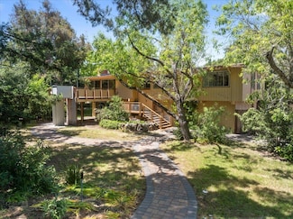 26388 Ginny Ln, Los Altos Hills, CA 94022