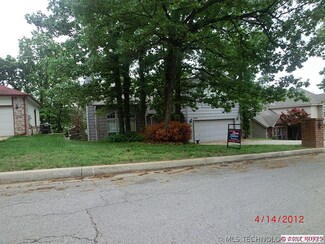 7420 W 38th St, Tulsa, OK 74107