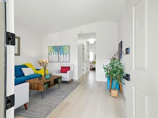 49 Paseo Grande Unit E, San Lorenzo, CA 94580
