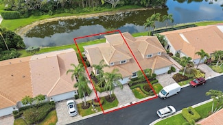 8118 Sandpiper Way, West Palm Beach, FL 33412
