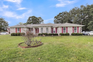 8556 Vistavia Rd, North Charleston, SC 29406