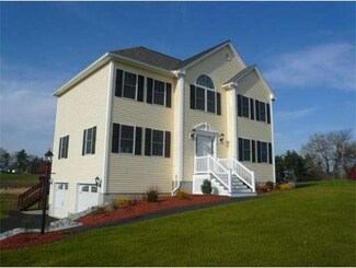 2 Robert Rd, Haverhill, MA 01835