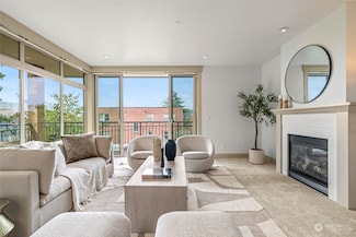 2035 Eastlake Ave E Unit 203, Seattle, WA 98102