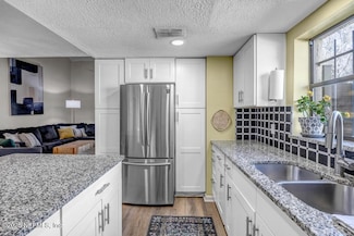 8602 Colony Pine Cir W, Jacksonville, FL 32244