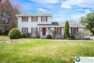 1415 Broad Rd, Wind Gap, PA 18091