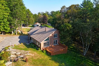 3 Ledgeview Ln, Lisbon Falls, ME 04252