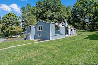 40 Glen Ave, Dover Plains, NY 12522