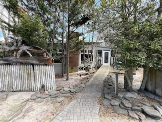 50 Homesite Walk, Seaview, NY 11770