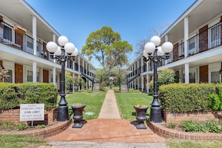 401 E Main St, Brenham, TX 77833