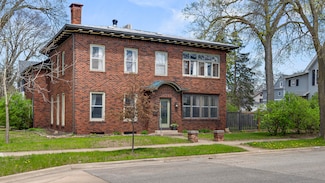 1003 King St, La Crosse, WI 54601
