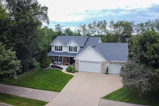 2376 Stonehaven Dr, Sun Prairie, WI 53590