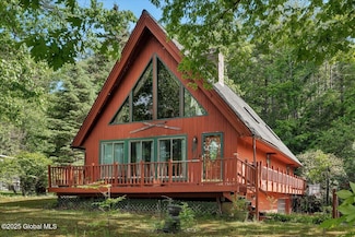 34 Glen Royal Dr, Averill Park, NY 12018