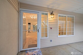 1976 S 368th Place Unit 405, Federal Way, WA 98003