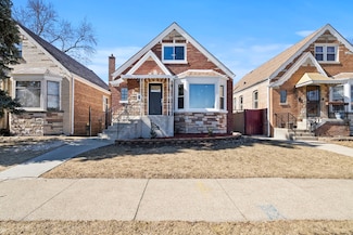 8546 S Honore St, Chicago, IL 60620