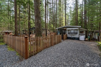 209 6 Morel Dr, Deming, WA 98244
