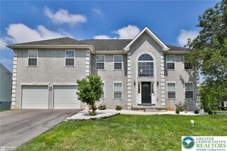 118 Walker Dr, Northampton, PA 18067