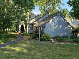 30 Andrews Way, Canandaigua, NY 14424