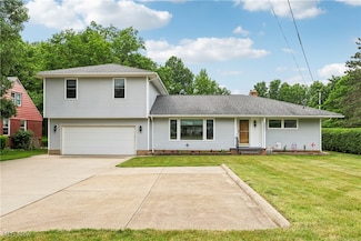 30056 Ridge Rd, Wickliffe, OH 44092