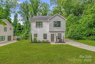 2908 Burgess Dr, Charlotte, NC 28208